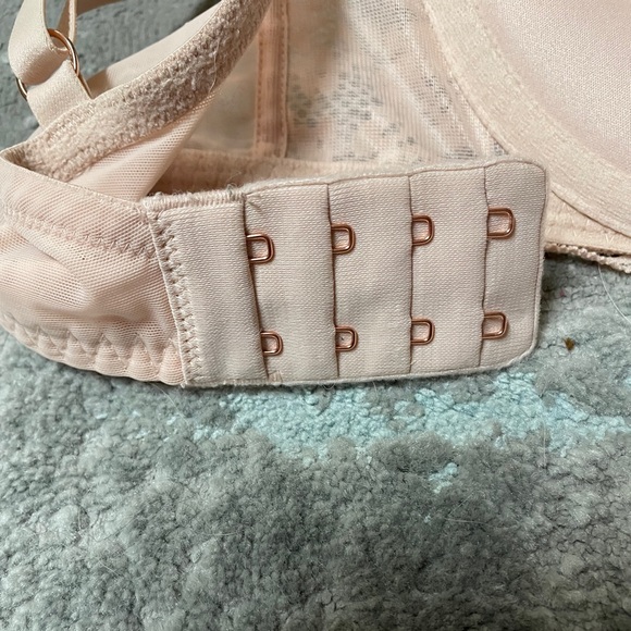 NWT Victoria’s Secret push up bra 34D lot of 2 - Picture 8 of 8